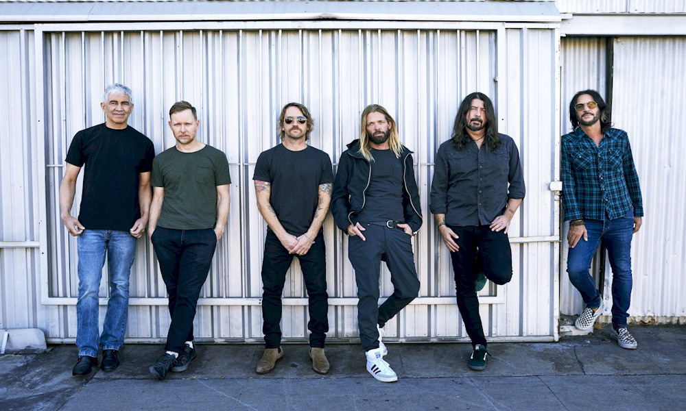 Dave Grohl escreve carta explicando a nova música do Foo Fighters, "Waiting On A War"