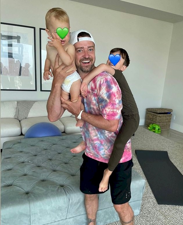 Justin Timberlake divulga as primeiras fotos de seu filho nas redes sociais
