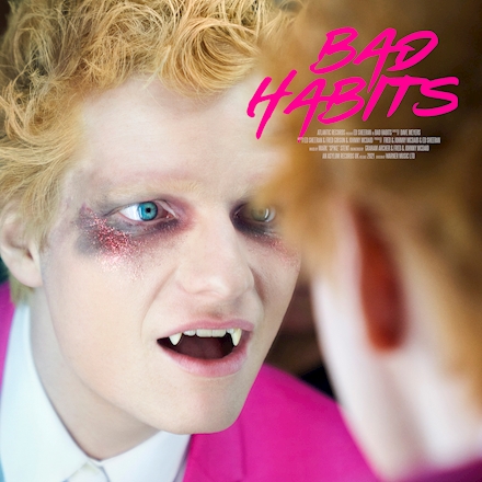 Ed Sheeran alcança o topo das paradas no Reino Unido com "Bad Habits" 