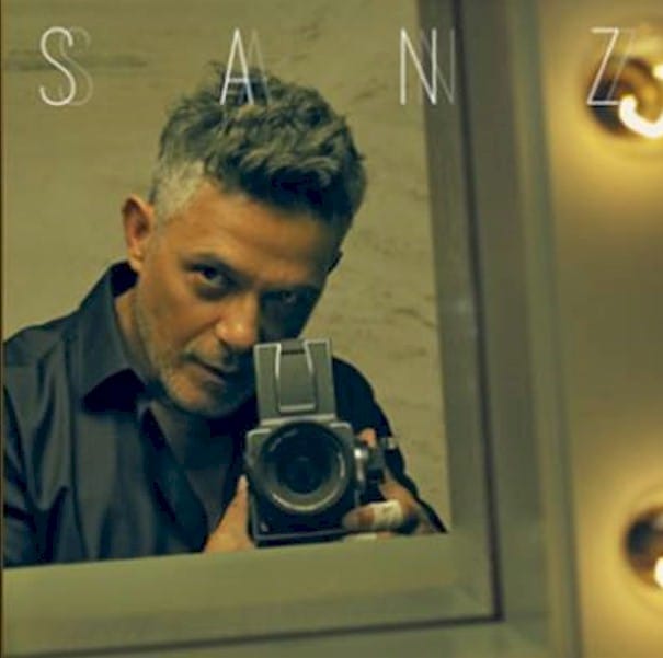 Astro espanhol Alejandro Sanz lança seu novo álbum "Sanz"