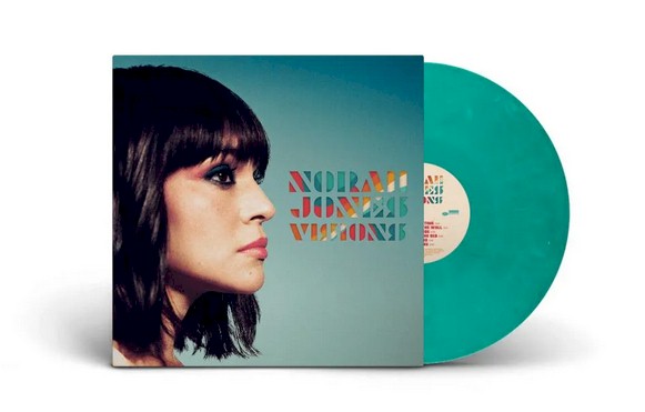 Norah Jones anuncia 'Visions' em vinil azul translúcido